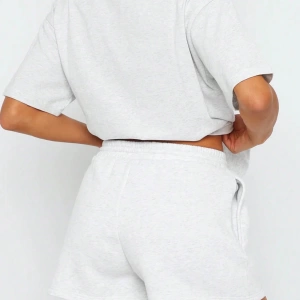 Kadın 2Lİ TAKIM OVERSİZE Trend T-shirt Şort Model 5114