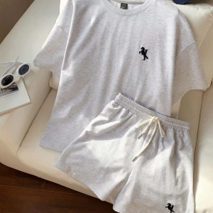 Kadın 2Lİ TAKIM OVERSİZE Trend T-shirt Şort Model 5129