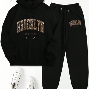 Kadın 2 Parça Set Leopar Desenli Harfli Grafik Bağcıklı Kapüşonlu Sweatshirt ve Eşofma