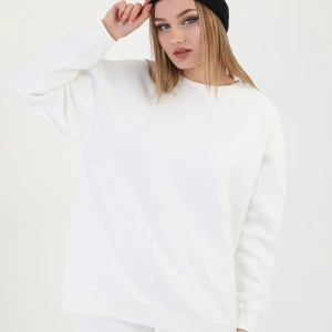 Kadın 3 İplik Bisiklet Yaka Uzun Kollu Beyaz