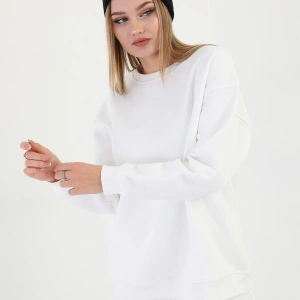 Kadın 3 İplik Bisiklet Yaka Uzun Kollu Beyaz