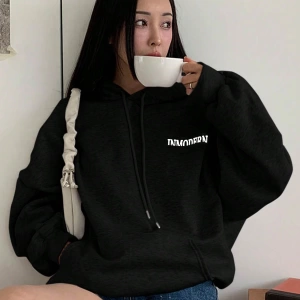 Kadın Basit Baskılı Kapüşonlu Sweatshirt, Siyah, Üç Çeyrek Kollu Üstler Model 5206