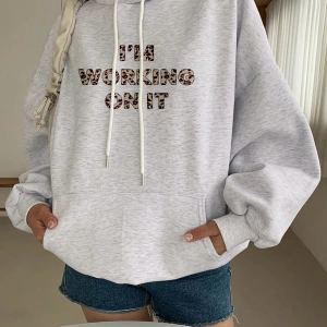 Kadın Basit Baskılı Kapüşonlu Sweatshirt, Siyah, Üç Çeyrek Kollu Üstler Model 5206