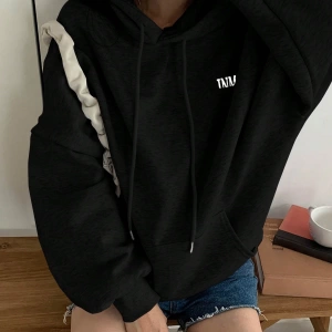 Kadın Basit Baskılı Kapüşonlu Sweatshirt, Siyah, Üç Çeyrek Kollu Üstler Model 5206