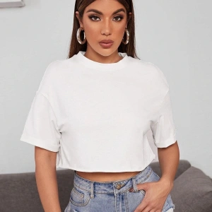 Kadın Beyaz Bisiklet Yaka Oversize Crop T-shirt