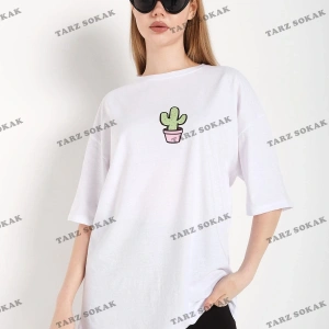 Kadın Beyaz Cactus Logo Baskılı Oversize