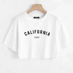 Kadın Beyaz California Baskılı Oversize Crop