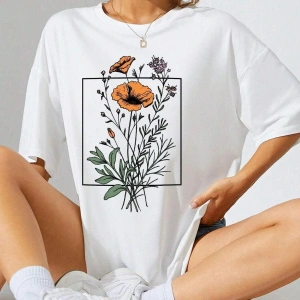 Kadın Beyaz Göğüs Çiçek Baskılı Basic Oversize T-Shirt strup000000000007