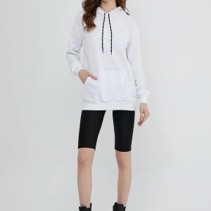 Kadın Beyaz Kapüşonlu Kangru Cep Sweatshirt