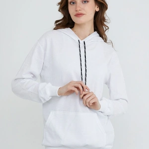 Kadın Beyaz Kapüşonlu Kangru Cep Sweatshirt
