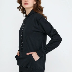 Kadın Beyaz Kapüşonlu Kanguru Cep Sweatshirt