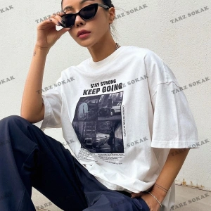 Kadın Beyaz Keep Going Baskılı Oversize