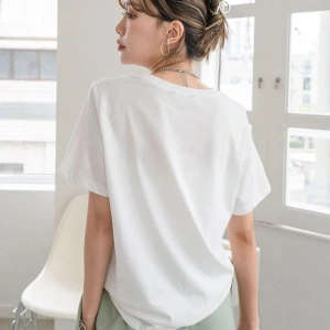 Kadın Beyaz Lıvıng Baskılı Oversize Bisiklet Yaka Tshirt