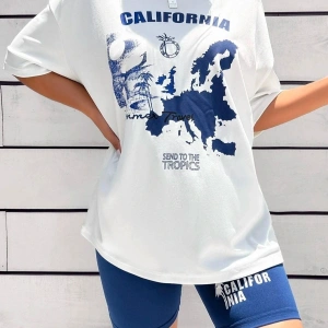 Kadın Beyaz Mavi Calıfornıa Baskılı Bisiklet Yaka Tshirt