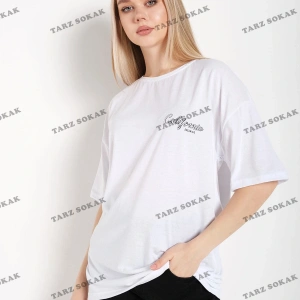 Kadın Beyaz Oversize California Baskılı