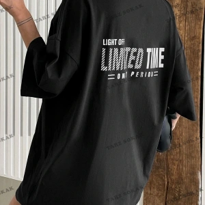 Kadın Beyaz Oversize Limited Time Baskılı