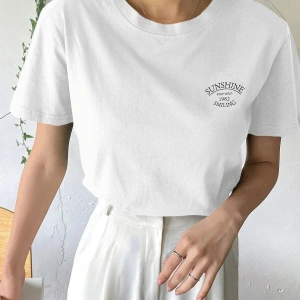 Kadın Beyaz Sunshine Baskılı Oversize Tişört