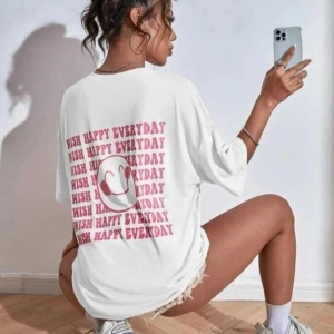 Kadın Beyaz Wish Happy Everyday Baskılı Oversize T-shirt