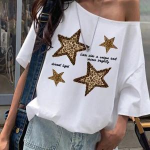 Kadın Düşük Omuz Leopar Yıldız Baskılı Kayık Yaka