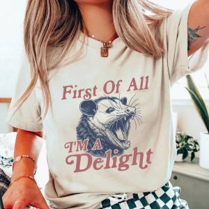 Kadın Düz Renk Yuvarlak Yaka Kısa Kollu Retro Opossum Baskılı Basit Üst, Günlük ve Günlük Giy