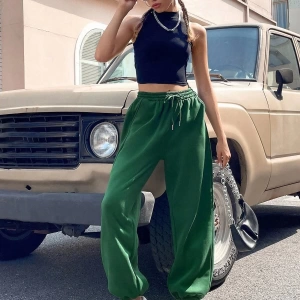 KADIN EFOŞMAN