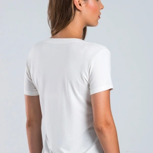 Kadın Ekru Renk V Yaka Kısa Kollu Viskon T-Shirt