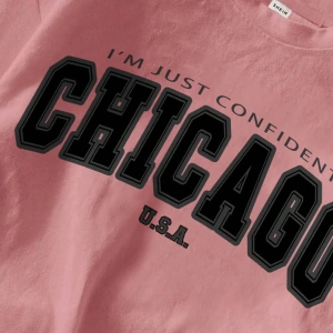 Kadın Fitted Chicago Grafik Yuvarlak Yaka Kısa Kollu Pamuklu Tişört, Yaz İçin Uygun