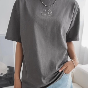 Kadın Füme Penguen Baskılı Oversize T-shirt