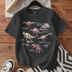 Kadın Günlük Dinozor Baskılı Bol Kesim Mürettebat Yaka İnce Kısa Kollu Beyaz Tişört,