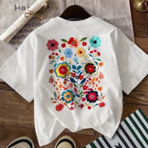 Kadın Günlük Kısa Kollu Yuvarlak Yaka Tişört