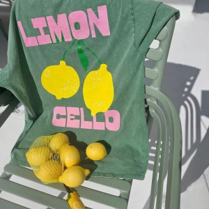 Kadın Günlük Yuvarlak Yaka Kısa Kollu Tişört Limon Çello Bahar Kıyafetleri Desenli