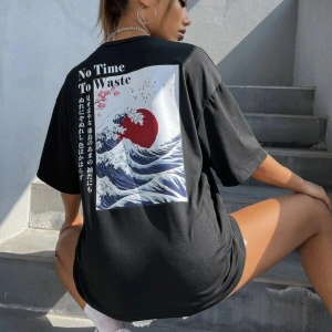 Kadın Japanese Sırt Baskılı T-shirt