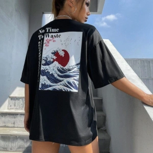 Kadın Japanese Sırt Baskılı T-shirt