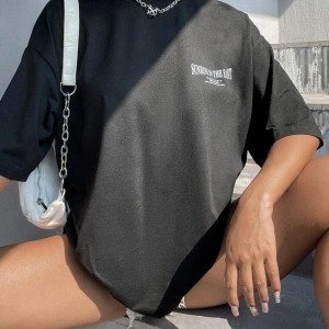 Kadın Japanese Sırt Baskılı T-shirt