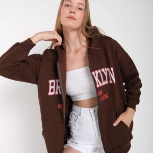 Kadın Kahverengi Brooklyn Baskılı Oversize Hırka brooklynhırka Kahverengi