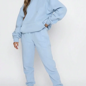 Kadın Kapşonlu Bağcıklı Sweatshirt ve Eşofman Altı Takımı