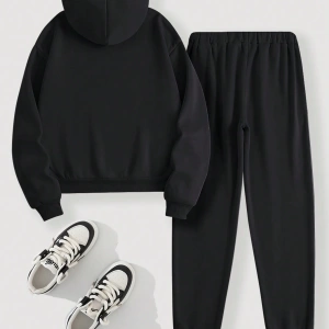 Kadın Kapşonlu Siyah Baskılı Bağcıklı Sweatshirt ve Jogger Pantolon İki Parçalı Takım