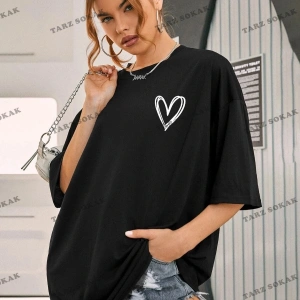 Kadın Küçük Kalp Baskılı Oversize