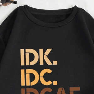 Kadın Mektup Baskılı Düşük Omuz Sweatshirt Ve Bağcıklı Bel Pantolon Takımı