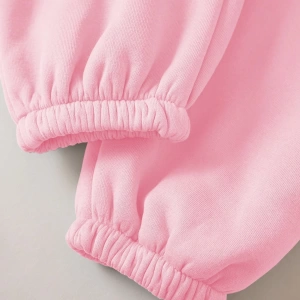 Kadın Mektup Baskılı Düşük Omuz Sweatshirt Ve Bağcıklı Bel Pantolon Takımı