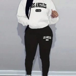 Kadın Mektup Baskılı Sweatshirt Ve Eşofman Altı İki Parça Set
