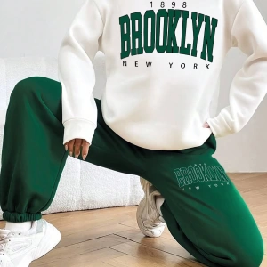 Kadın Mektup Baskılı Yuvarlak Yaka Sweatshirt Ve Eşofman Altı Takımı
