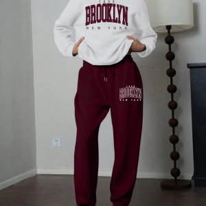 Kadın Mektup Baskılı Yuvarlak Yaka Sweatshirt Ve Eşofman Altı Takımı