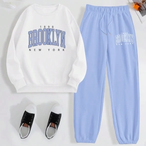 Kadın Mektup Baskılı Yuvarlak Yaka Sweatshirt Ve Eşofman Altı Takımı
