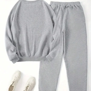 Kadın Mektup Baskılı Yuvarlak Yaka Uzun Kollu Sweatshirt Ve Bağcıklı Jogger Pantolon R