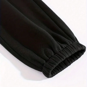 Kadın Mektup Baskılı Yuvarlak Yaka Uzun Kollu Sweatshirt Ve Bağcıklı Jogger Pantolon R