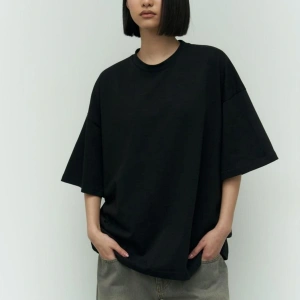 KADIN OVERSİZE NEFES ALAN BOL KESİM KISA KOLLU