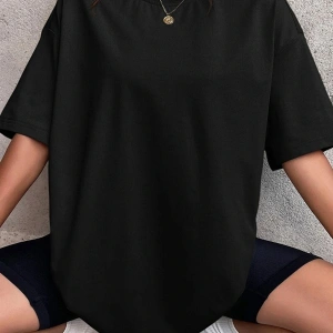 Kadın Oversize Salaş Dökümlü Tok Kısa Kollu