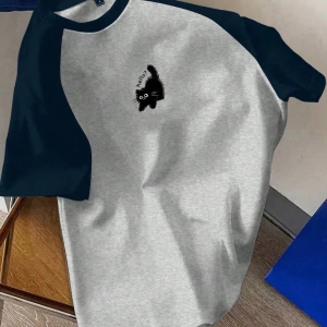 Kadın Rahat Minimalist Kedi Grafik Yuvarlak Yaka Kısa Kollu Bol Kesim Tişört, Ya