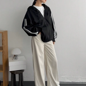 Kadın Renk Bloklu Bağcıklı Yaka Termal Astarlı Kapşonlu Sweatshirt, Uzun Kollu Üstler Model 5175